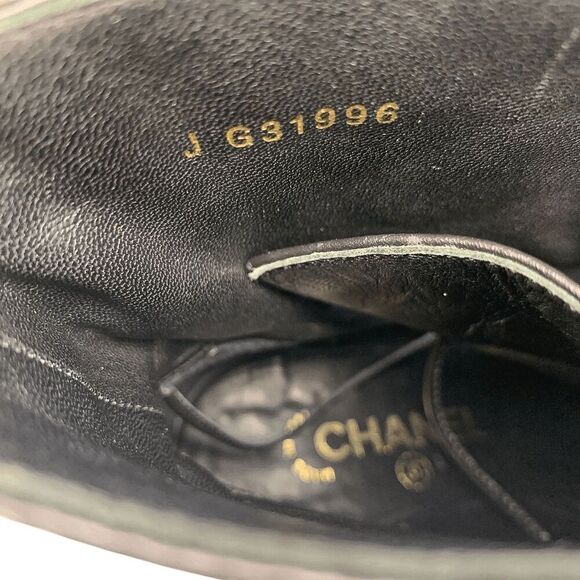 Chanel Interlocking C Lace Up Pearl Calfskin Leather Ankle Boot EU 37.5 US 6.5-7 - Picture 12 of 14